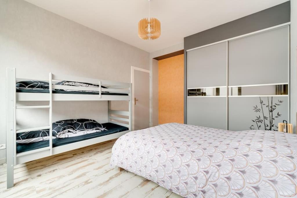Superbe Appartement A Une Minute A Pied De La Gare Épinal Exteriér fotografie