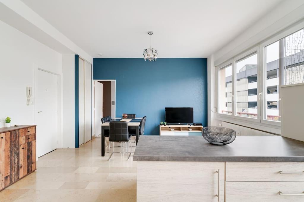 Superbe Appartement A Une Minute A Pied De La Gare Épinal Exteriér fotografie